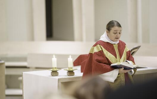 Revd Dr Sarah Brush